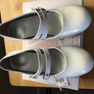 Littlle girls dress shoes